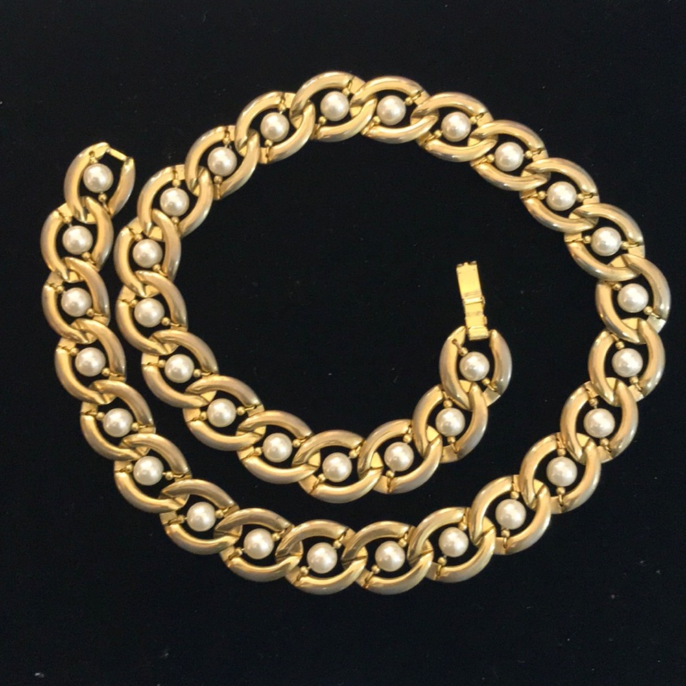 Bundle of vintage gold tone necklaces NOT FOR SALE